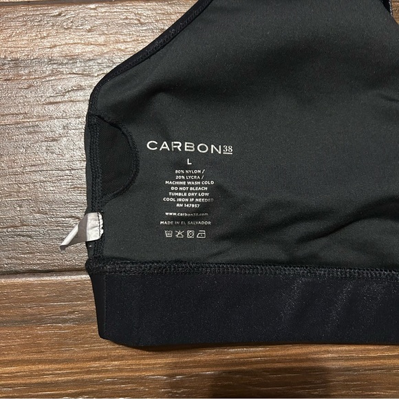 ⚡️SALE: Carbon38 Sports Bra Black Metallic Shiny Size Large - Picture 7 of 7